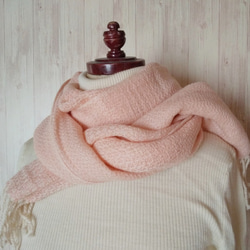 体にそっと馴染んでくれるシルクウール×カシミヤストール　手織り ピンク　914 4枚目の画像