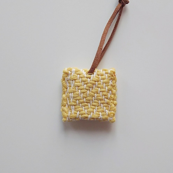 手織り　キーカバー　キーケース　ヘリンボーン織り　黄色　イエロー 1枚目の画像