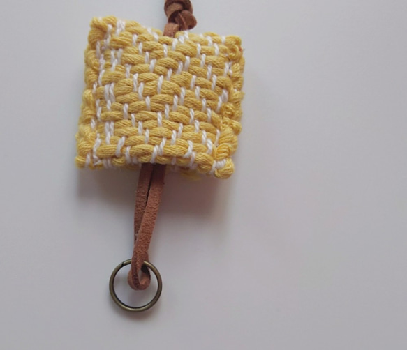 手織り　キーカバー　キーケース　ヘリンボーン織り　黄色　イエロー 3枚目の画像