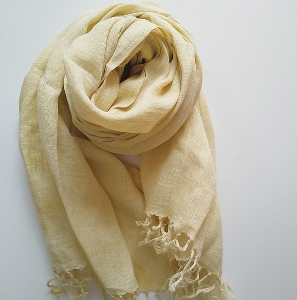 ふんわりパリッとした上質リネンガーゼストール　草木染め　アラビアゴムモドキ染＊日除け