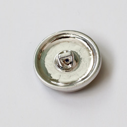 クローバー柄のチェコガラスボタン 3枚目の画像