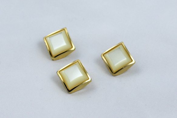 おしゃれひし形ヴィンテージシェルボタン ボタン Kleiner Hase 通販