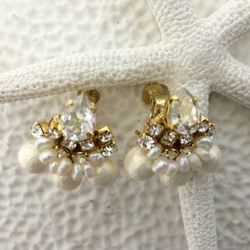 【受注生産】triangle pearl  earing 1枚目の画像