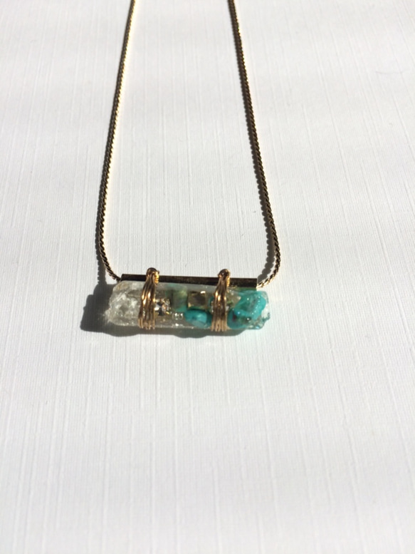 【受注生産】natural stone bar necklace turquoise 1枚目の画像