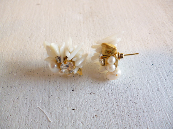 【受注生産】white shine washer  pierce&earring 2枚目の画像
