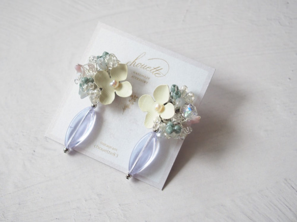 hortensia pierce/earing(white) 1枚目の画像