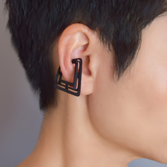 トラピーズ　イヤーカフ　片耳用！ 1枚目の画像