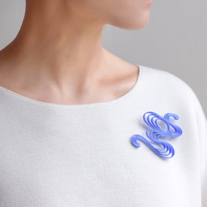 ミナモ　ブルー　ブローチ