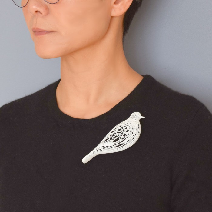 ハト　白　ブローチ