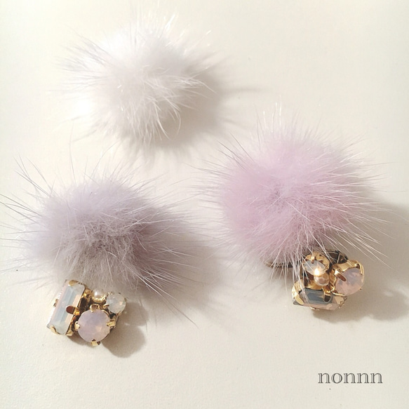 オパールのビジューとミンクファーのピアス(イヤリング) ピアス 