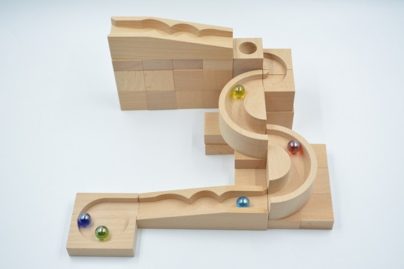 小さな大工さん　ビー玉転がし　積木　国産　木製　日本製　球の道　品名 コンパクト３　省スペースで遊べるコンパクトシリーズ 5枚目の画像