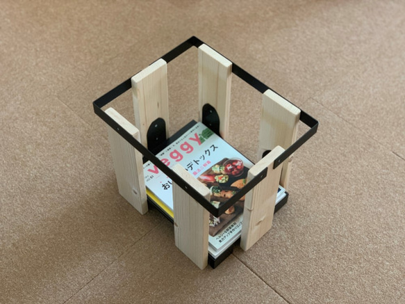 マガジン・新聞ストッカーnatural wood 1枚目の画像