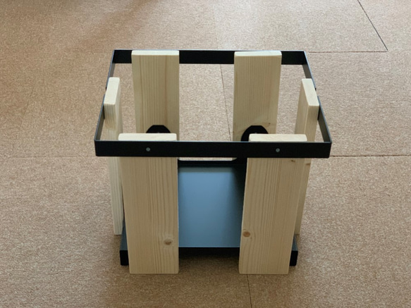 マガジン・新聞ストッカーnatural wood 5枚目の画像