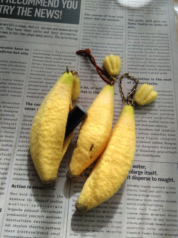 【受注製作】シャチハタ＆リップケース　バナナ　※合皮紐※ 1枚目の画像