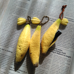 【受注製作】シャチハタ＆リップケース　バナナ　※合皮紐※ 5枚目の画像