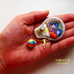 M様受注品＜サーカス第二幕＞気球 ＊ フェルト刺繍ブローチ 2枚目の画像