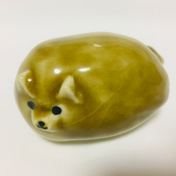 握り犬の置物 黄瀬戸釉 陶器 3枚目の画像
