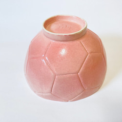 サッカーボールの器　白土✖️ピンクマット 5枚目の画像