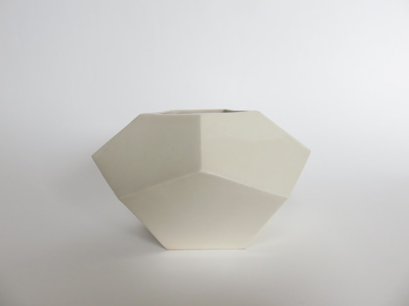 ダイアモンド花器　白　スモールサイズ　Ⅱ 2枚目の画像