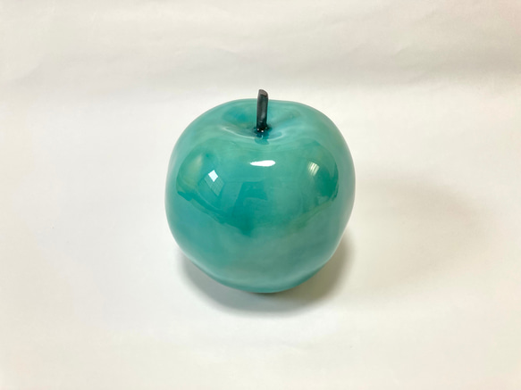 受注制作　トルコブルーガラス釉のリンゴ 1枚目の画像