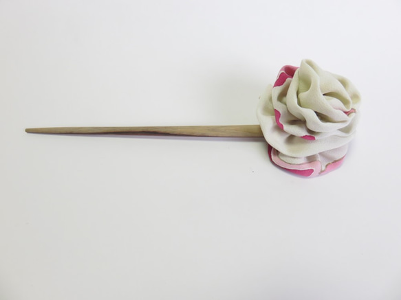 和装小物 着物かんざし(国内発送無料)　白×ピンク 1枚目の画像