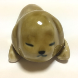 眠るイヌの置物 黄瀬戸釉 陶器 4枚目の画像