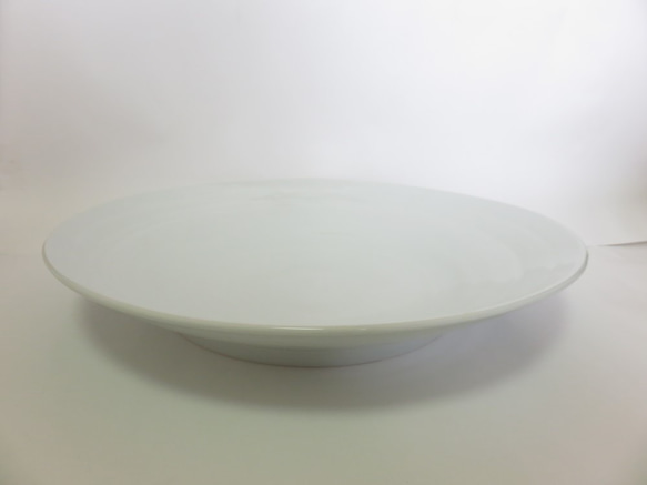 白磁の大皿 1枚目の画像