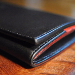 黒猫の長財布　（内装：明るい赤/黒）　約310ｇ　猫目選べます♪ 3枚目の画像