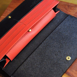 黒猫の長財布　（内装：明るい赤/黒）　約310ｇ　猫目選べます♪ 5枚目の画像