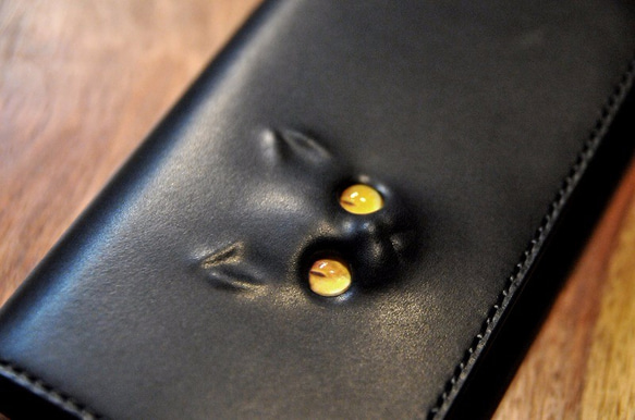 黒猫の長財布　（内装：炭黒）約250g　猫目選べます♪ 1枚目の画像