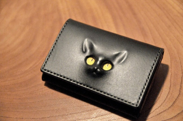 黒　レリーフ猫の名刺入れ　子ネコface 3枚目の画像