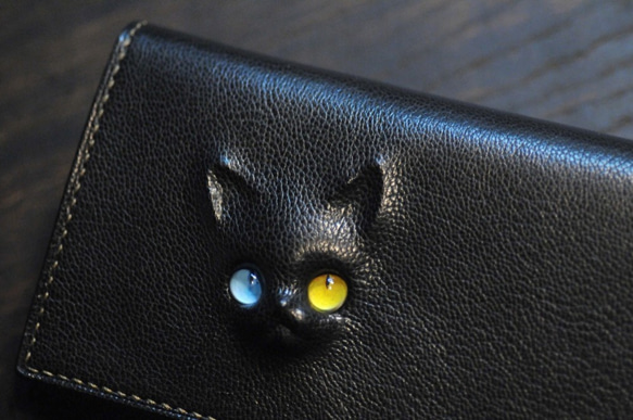 黒猫の長財布A（表革：ALRAN社「patina sauvage」、内装：キャメル） 約207ｇ  猫目選べます♪ 6枚目の画像