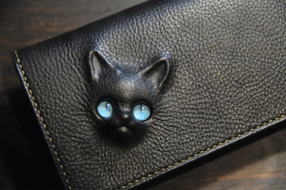 黒猫の長財布A（表革：イタリア VACCHETTA800、内装：ブラック／キャメル） 約244ｇ  猫目選べます♪ 2枚目の画像