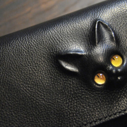 黒猫の長財布（表革：VACCHETTA800、仮セット猫目：琥珀色eyes）約221ｇ 猫目選べます♪ 2枚目の画像