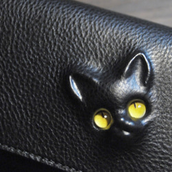黒猫の長財布（表革：VACCHETTA800、仮セット猫目：イエローeyes）約250ｇ 猫目選べます♪ 1枚目の画像