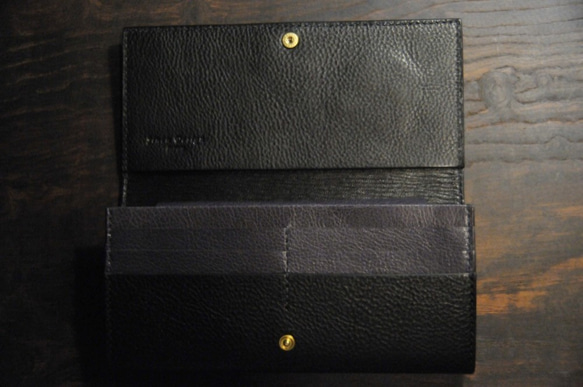 黒猫の長財布（表革：VACCHETTA800、仮セット猫目：ブルーeyes）約253ｇ 猫目選べます♪ 3枚目の画像