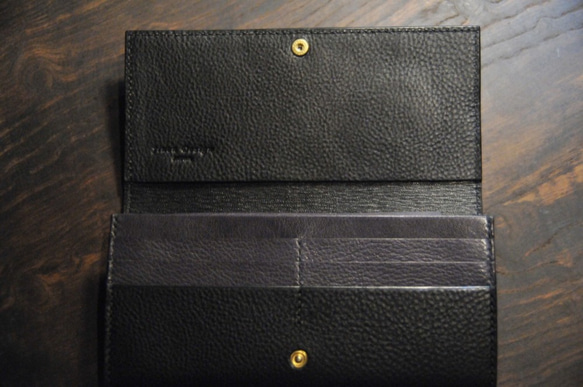 黒猫の長財布（表革：VACCHETTA800、仮セット猫目：ピスタチオ・グリーンeyes）約250ｇ 猫目選べます♪ 3枚目の画像