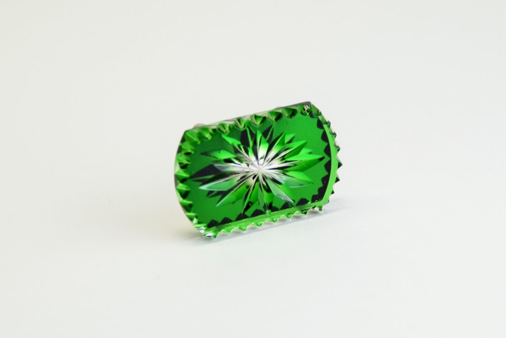 東京切子帯留め　輝耀　グリーン