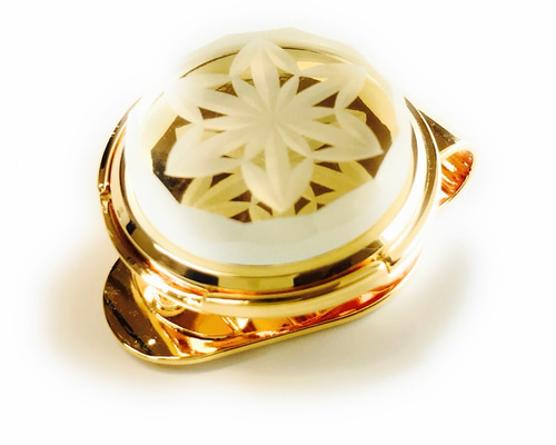 東京切子ゴルフマーカー Reflection 雅楽 クリアー・ゴールド 帯留め