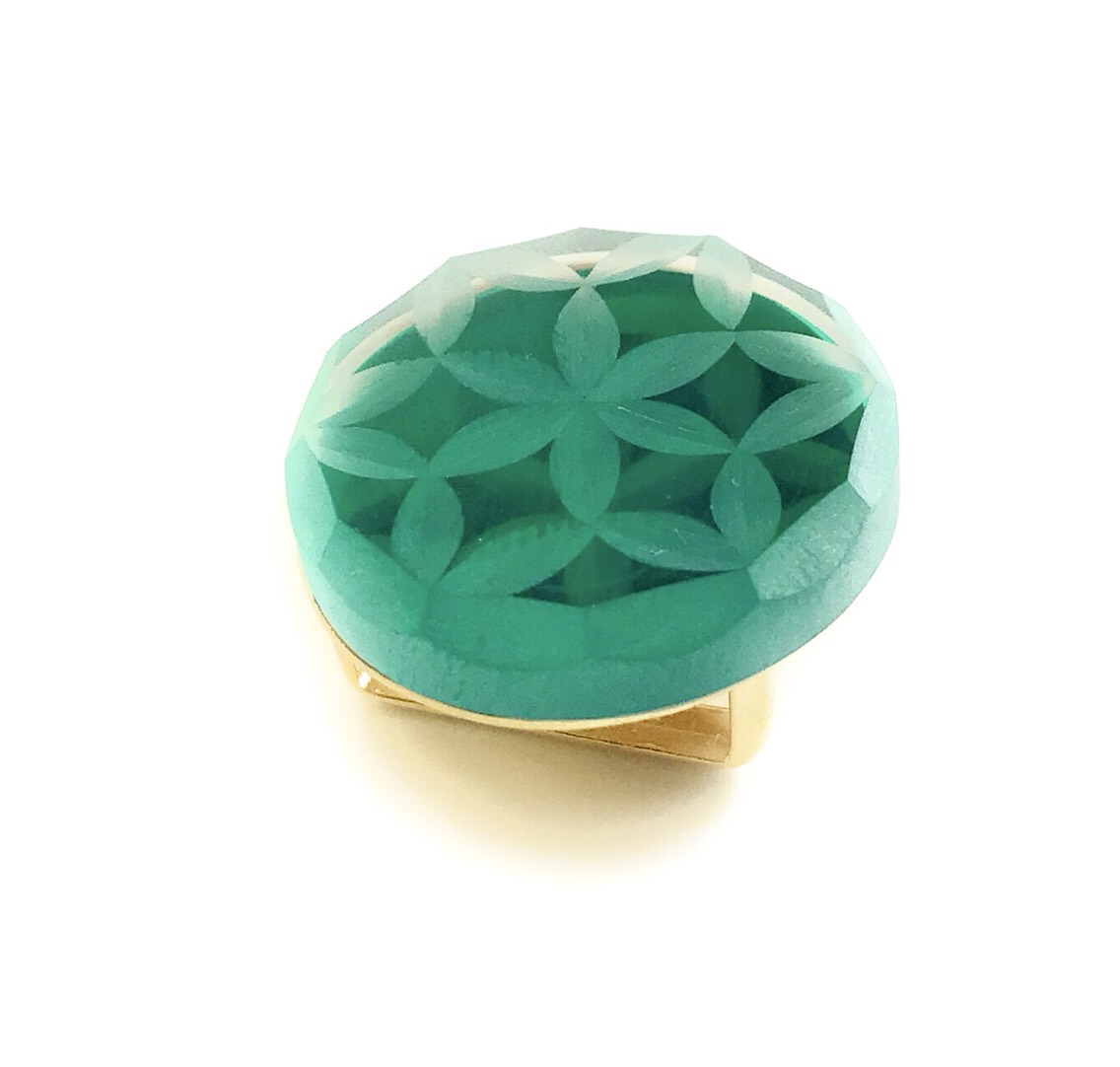 東京切子（花切子）帯留 　六花　グリーン・ゴールド