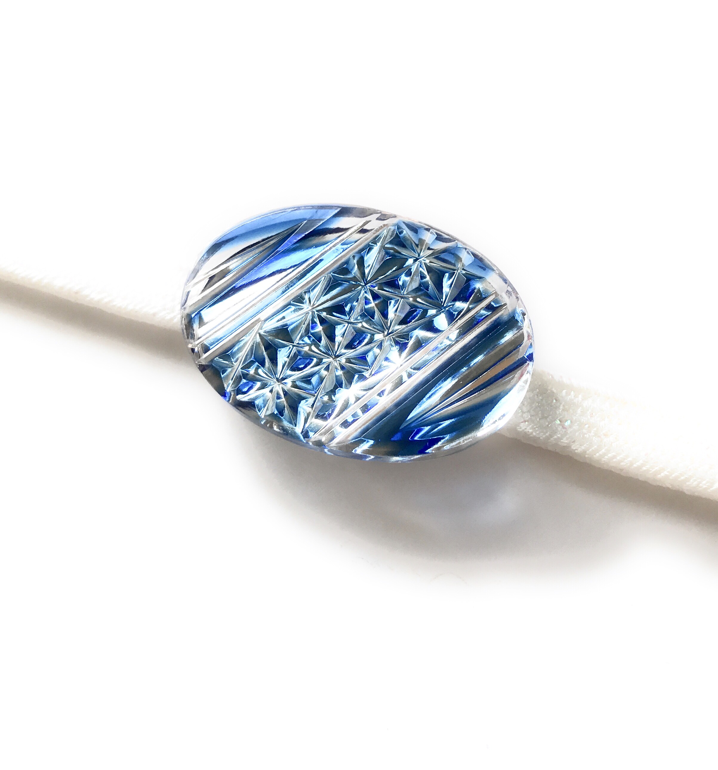 東京切子帯留め Tradition オーバル　ブルー