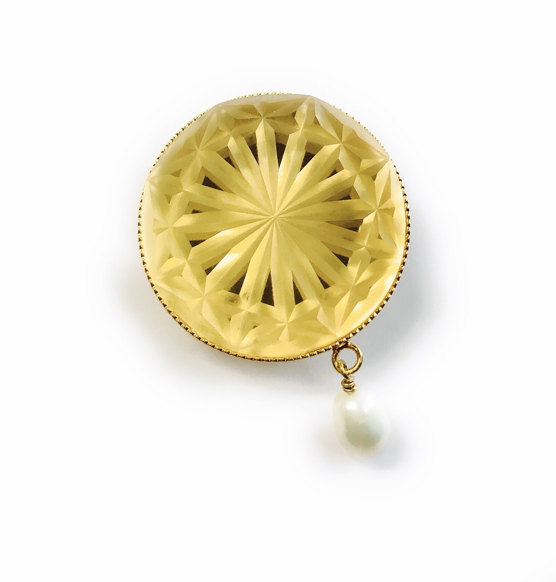 東京切子（花切子）帯留め　菊-パールゴールド