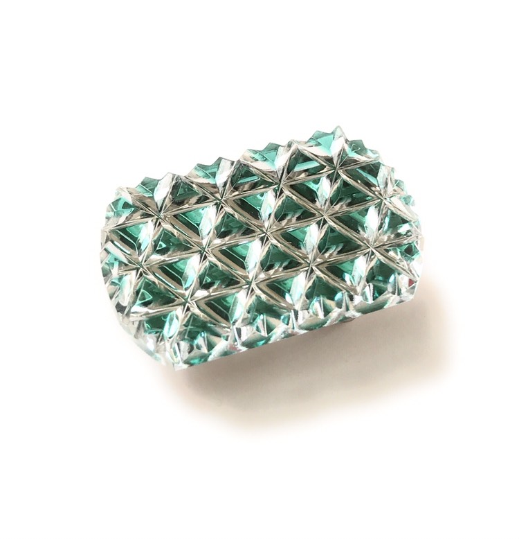 東京切子帯留め　お太鼓　麻乃葉「六角」　ダークグリーン