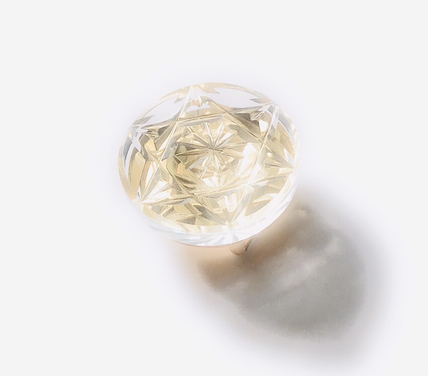 東京切子帯留  丸　六芒菊　クリアー・ゴールド