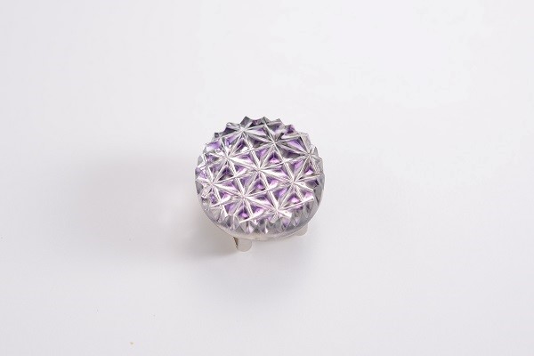 東京切子帯留め　丸　麻乃葉　紫