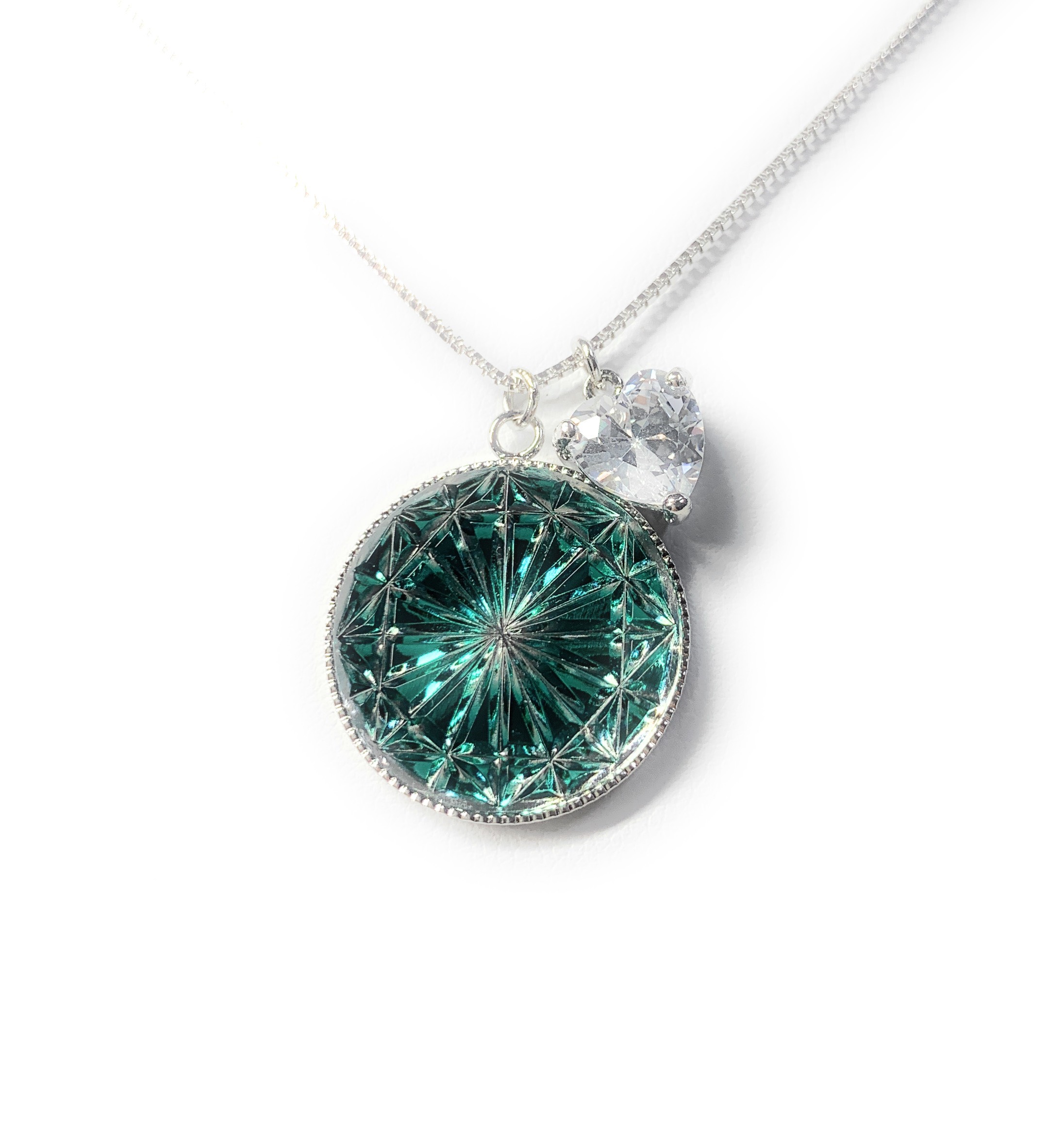 東京切子ネックレス　菊　ダークグリーン　ハート