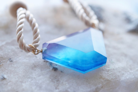 △▶▽ウミノガラス SEAGLASS PENDANT -d- 2枚目の画像