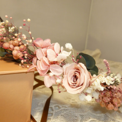バラと小花の花冠（モーブピンク）受注製作 1枚目の画像
