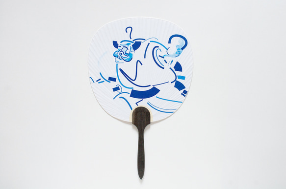 うるおいありえもんの団扇 1枚目の画像