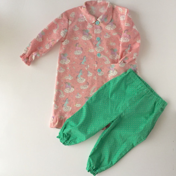 肌に優しい綿のパジャマ 【1歳〜2歳】ペガサス×green 1枚目の画像